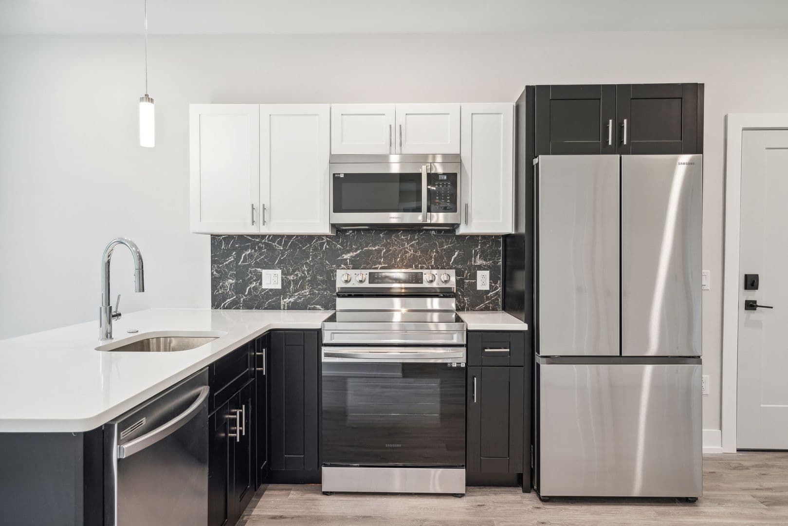 Philadelphia Apartment: 6144 Germantown Avenue