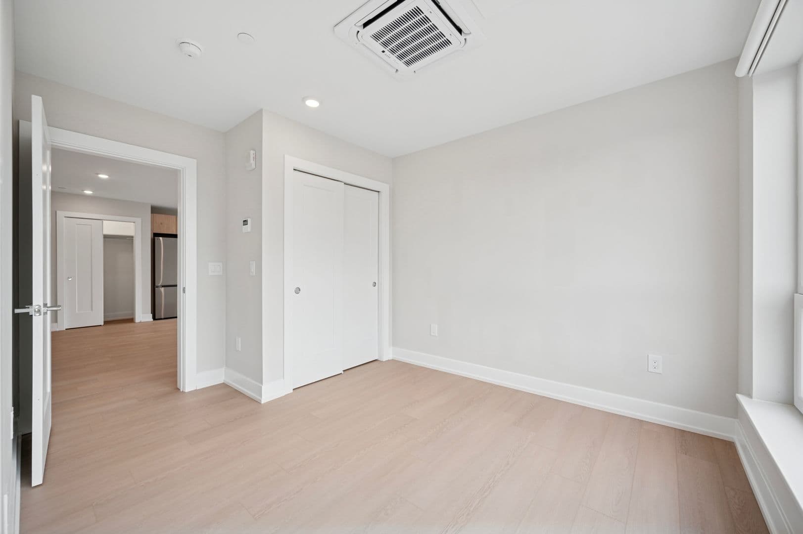 Philadelphia Apartment: 922 N Broad Street