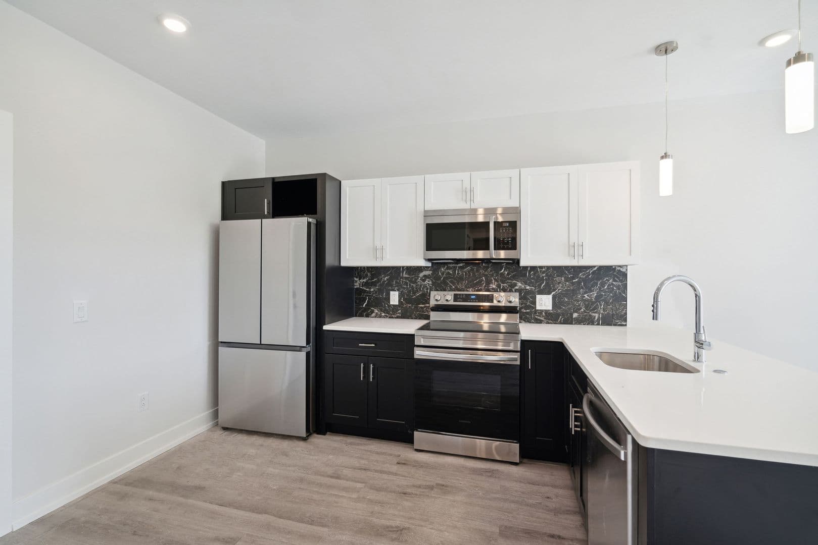 Philadelphia Apartment: 6144 Germantown Avenue
