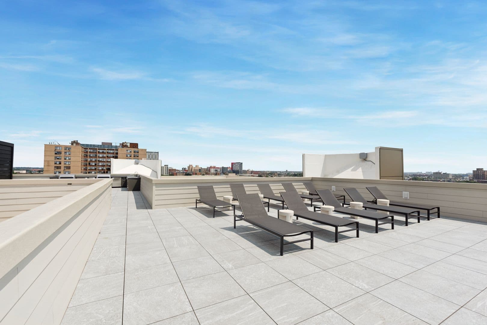 Philadelphia Apartment: 922 N Broad Street