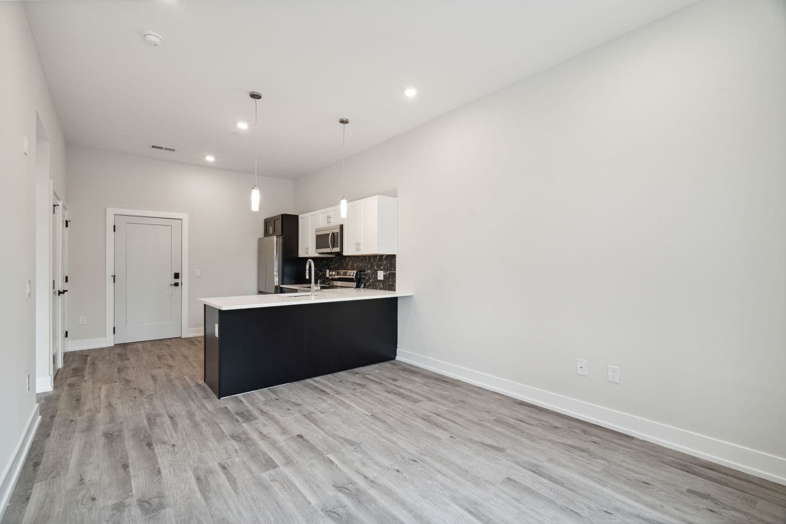 Philadelphia Apartment: 6144 Germantown Avenue