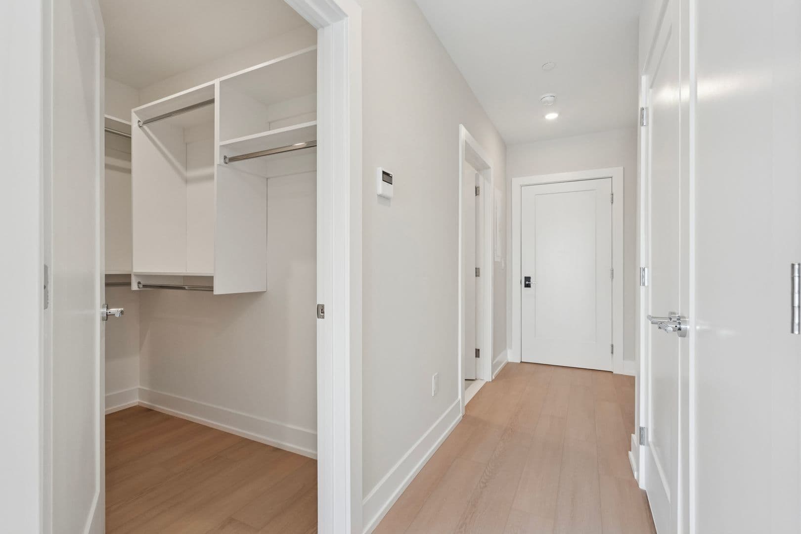 Philadelphia Apartment: 922 N Broad Street