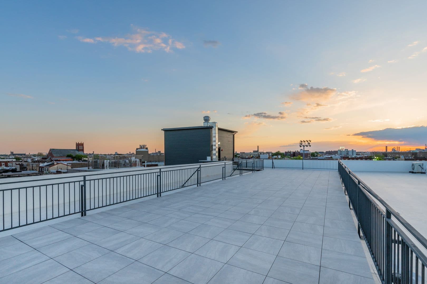 Philadelphia Apartment: 833 Wharton Street