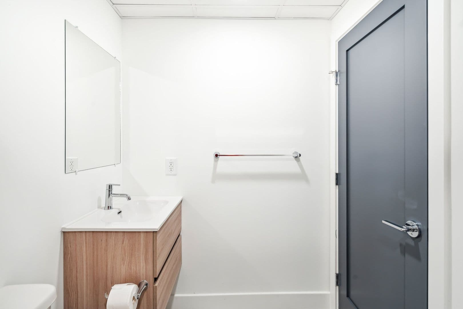 Philadelphia Apartment: 1701 Federal Street