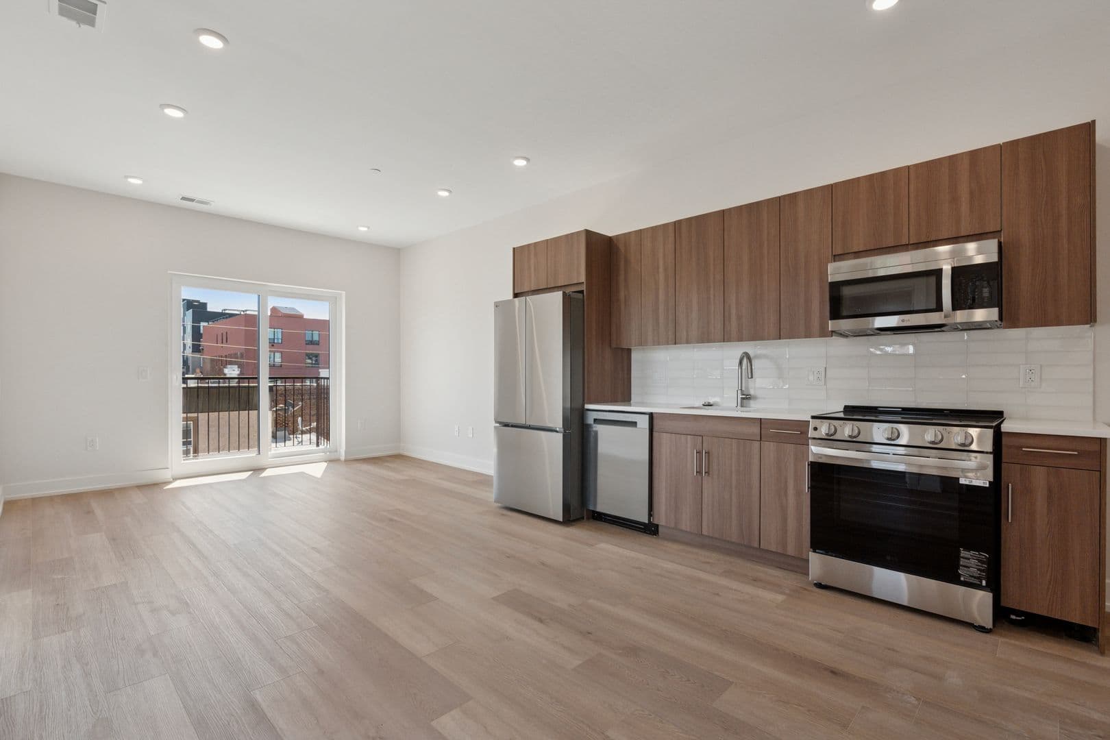 Philadelphia Apartment: 130 W Girard Avenue