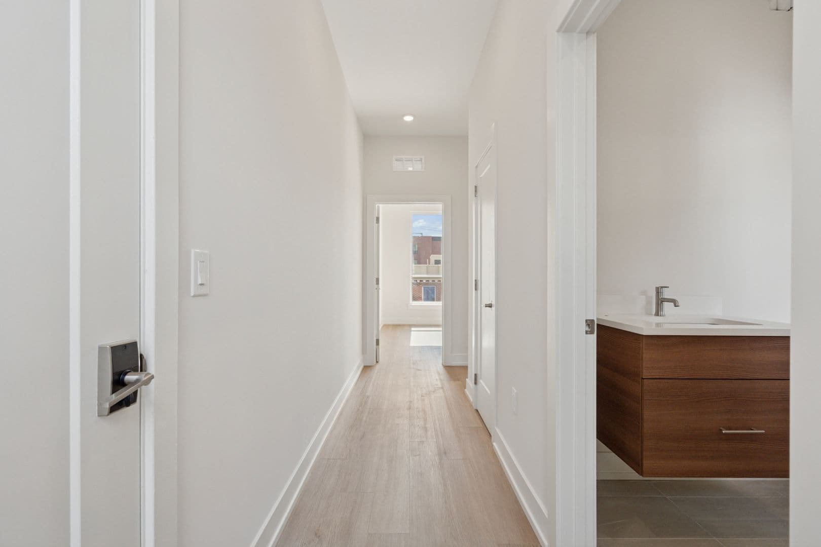 Philadelphia Apartment: 130 W Girard Avenue