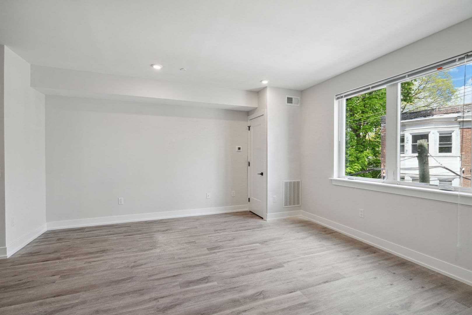 Philadelphia Apartment: 6144 Germantown Avenue