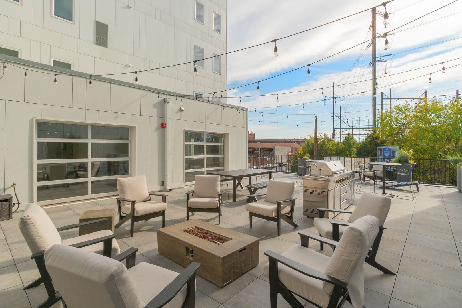 Philadelphia Apartment: 2501 Washington Avenue