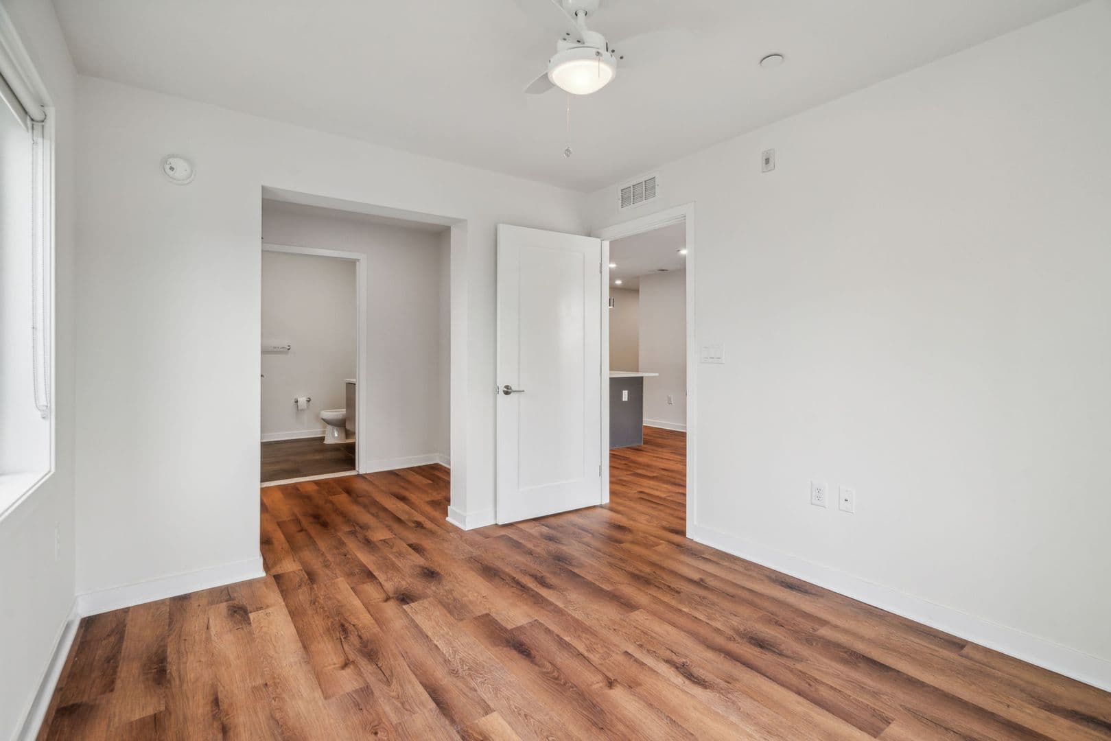 Philadelphia Apartment: 2501 Washington Avenue