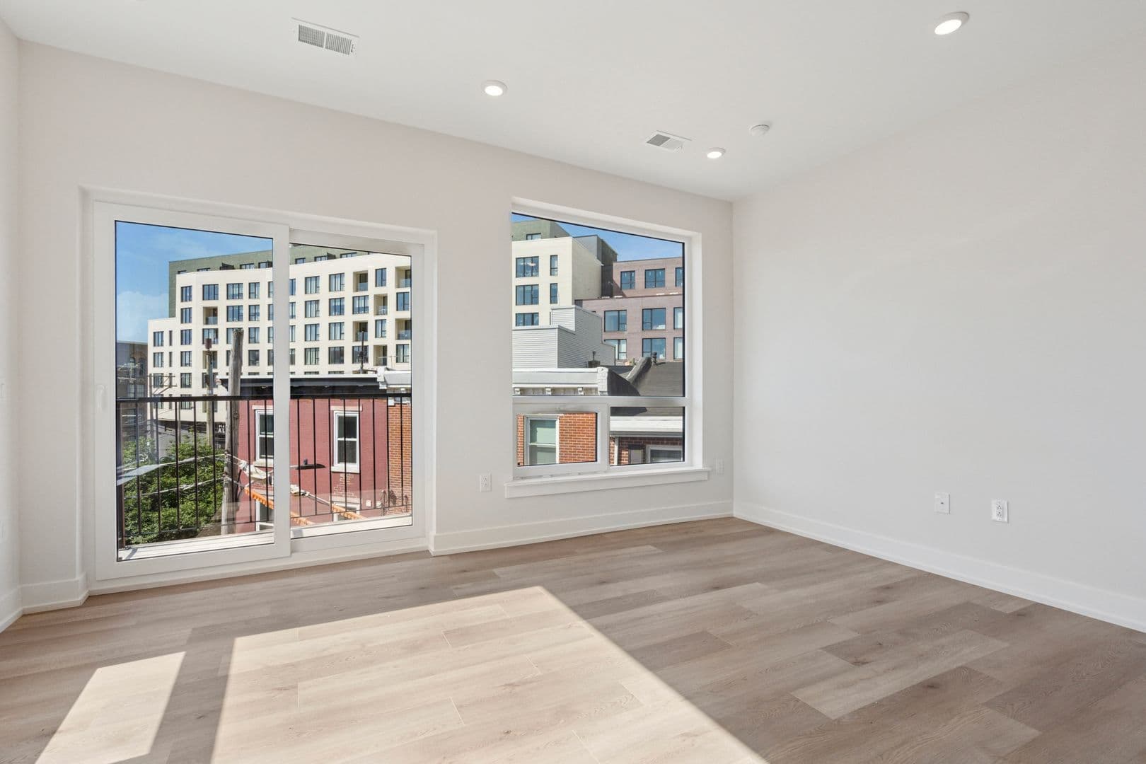 Philadelphia Apartment: 130 W Girard Avenue