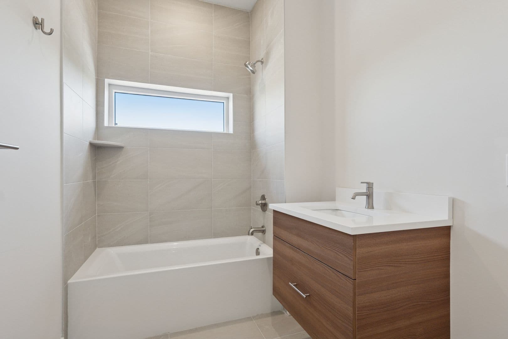 Philadelphia Apartment: 130 W Girard Avenue