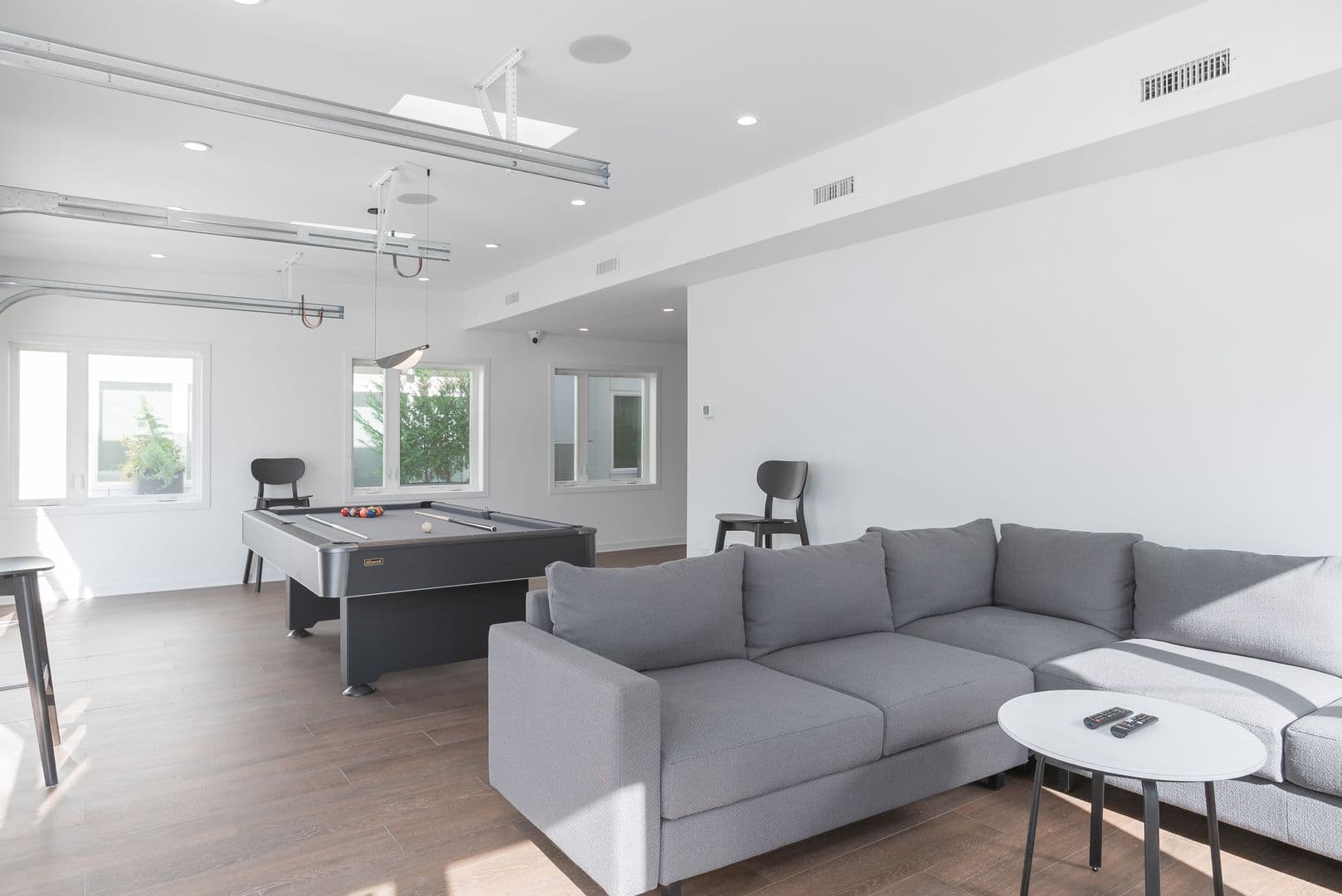 Philadelphia Apartment: 2501 Washington Avenue