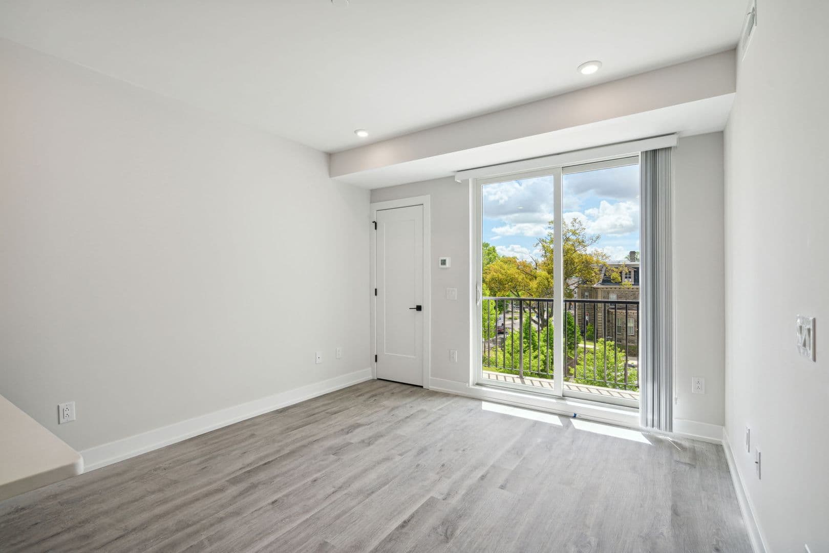 Philadelphia Apartment: 6144 Germantown Avenue