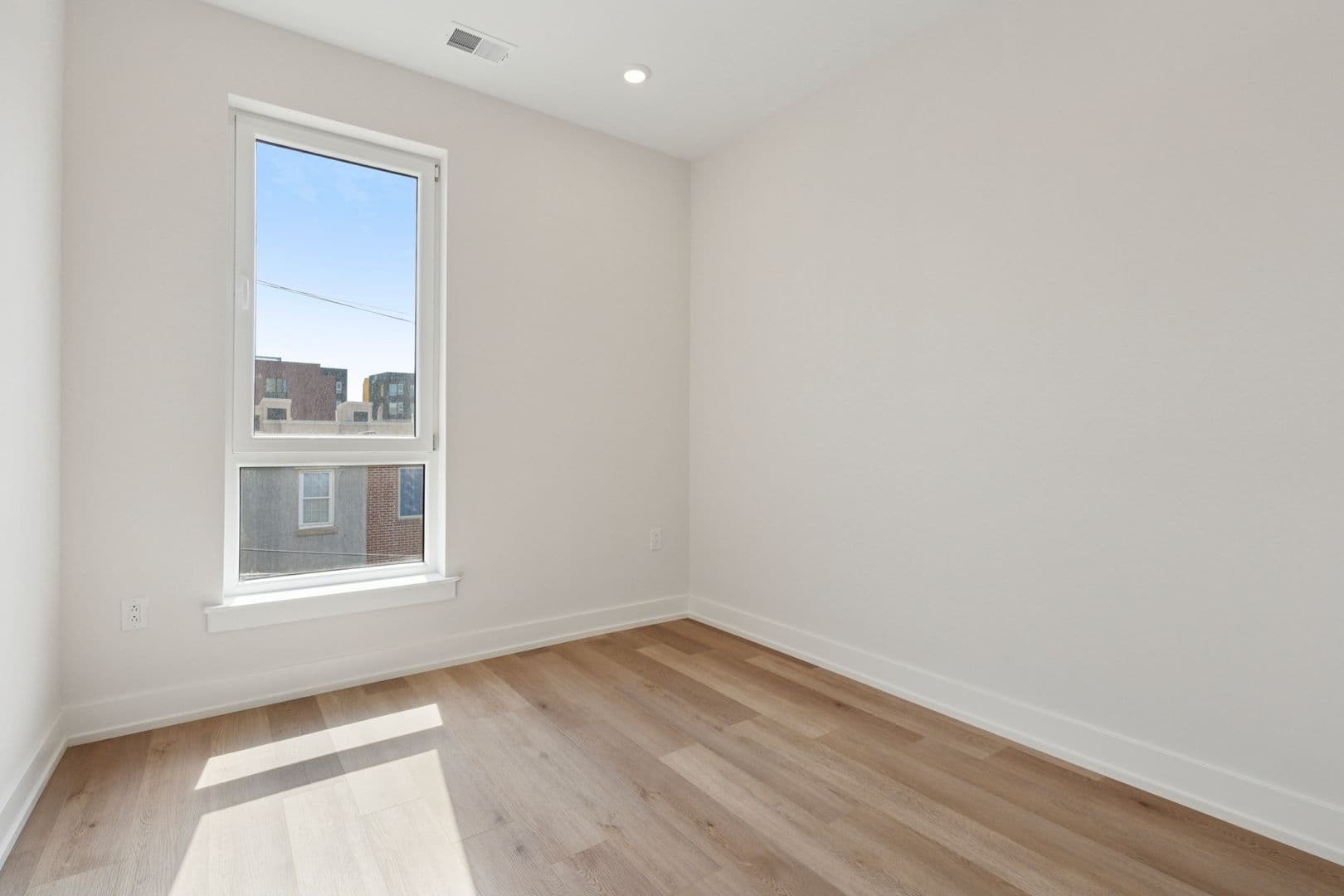 Philadelphia Apartment: 130 W Girard Avenue