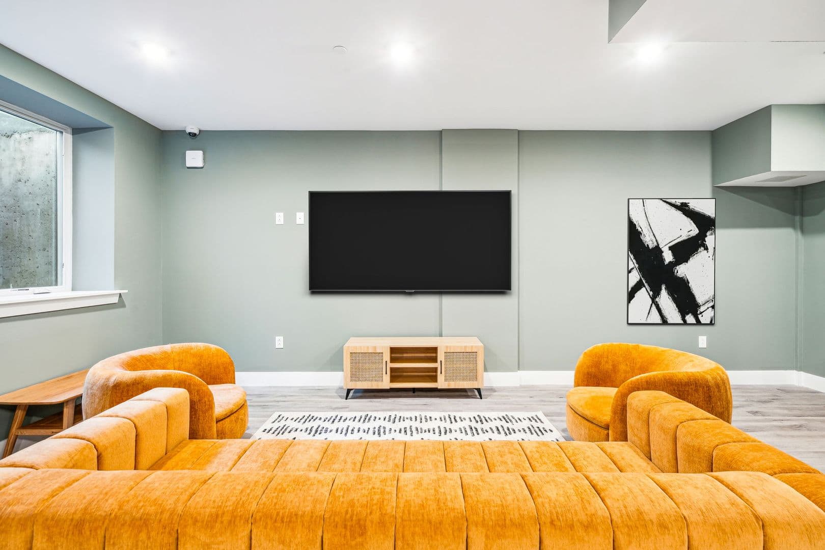 Philadelphia Apartment: 6144 Germantown Avenue