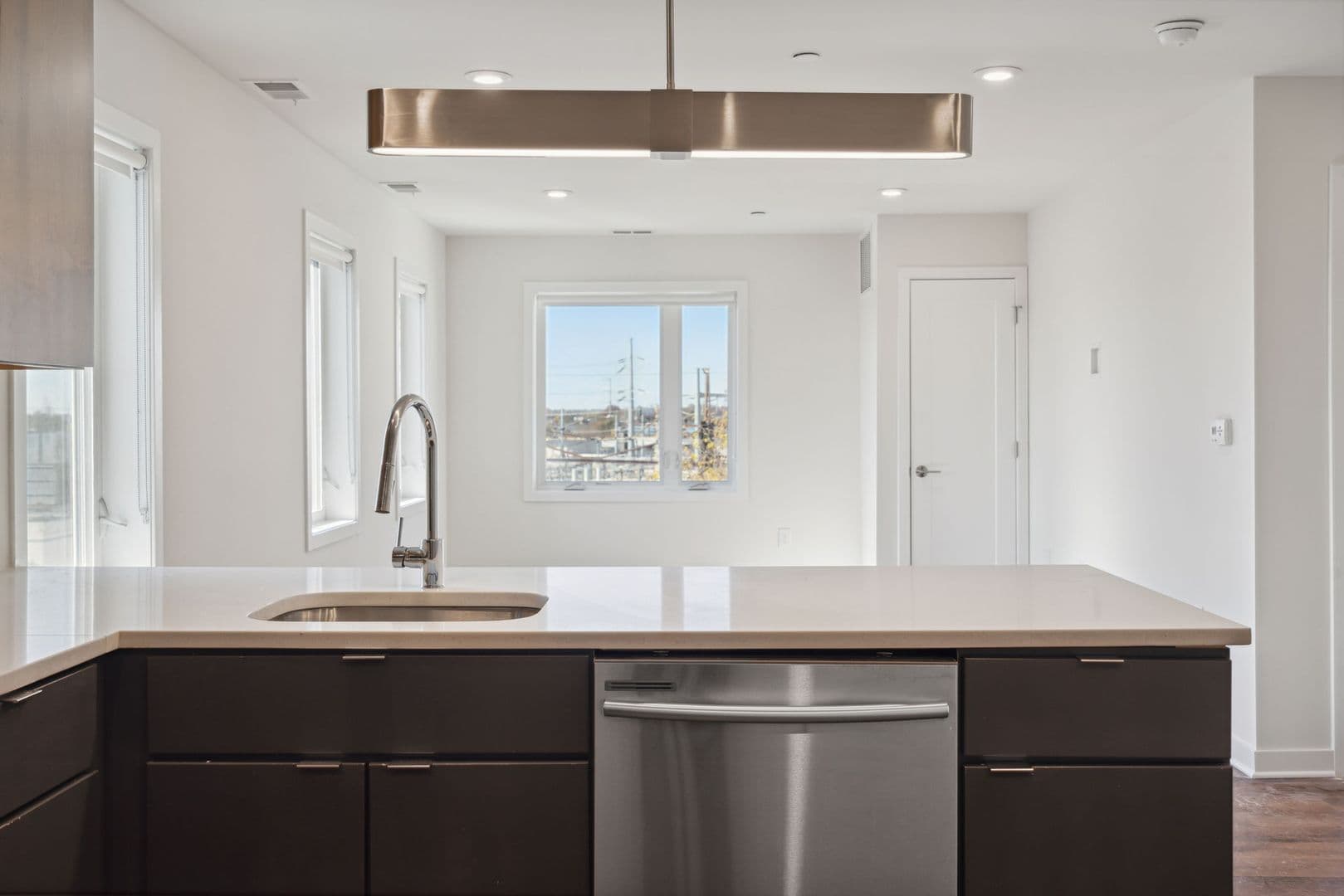 Philadelphia Apartment: 2501 Washington Avenue