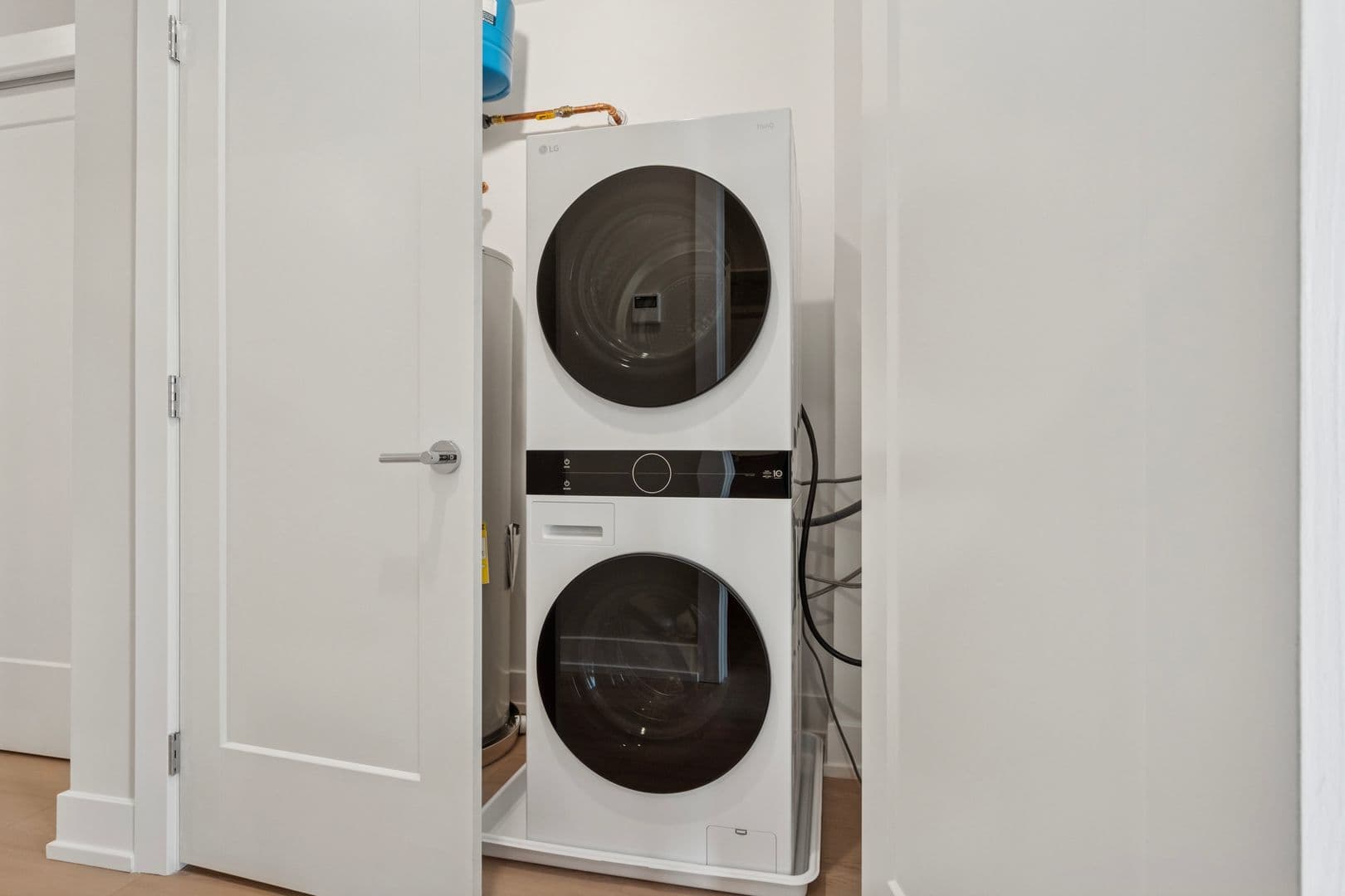 Philadelphia Apartment: 922 N Broad Street