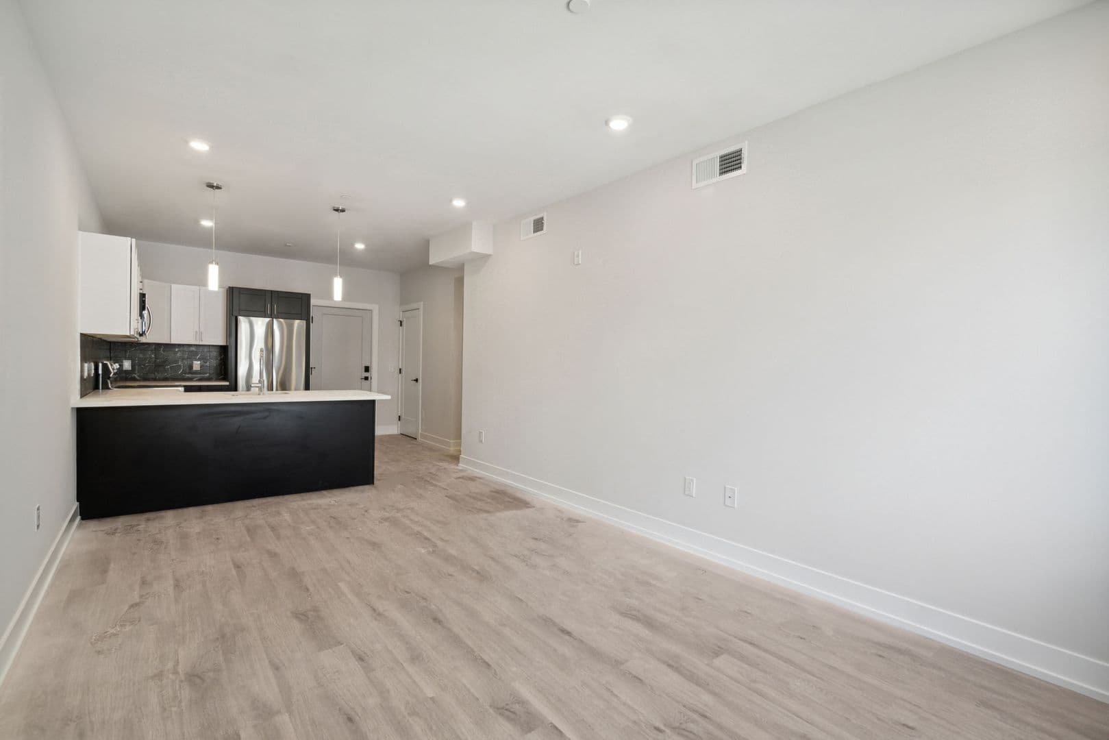 Philadelphia Apartment: 6144 Germantown Avenue