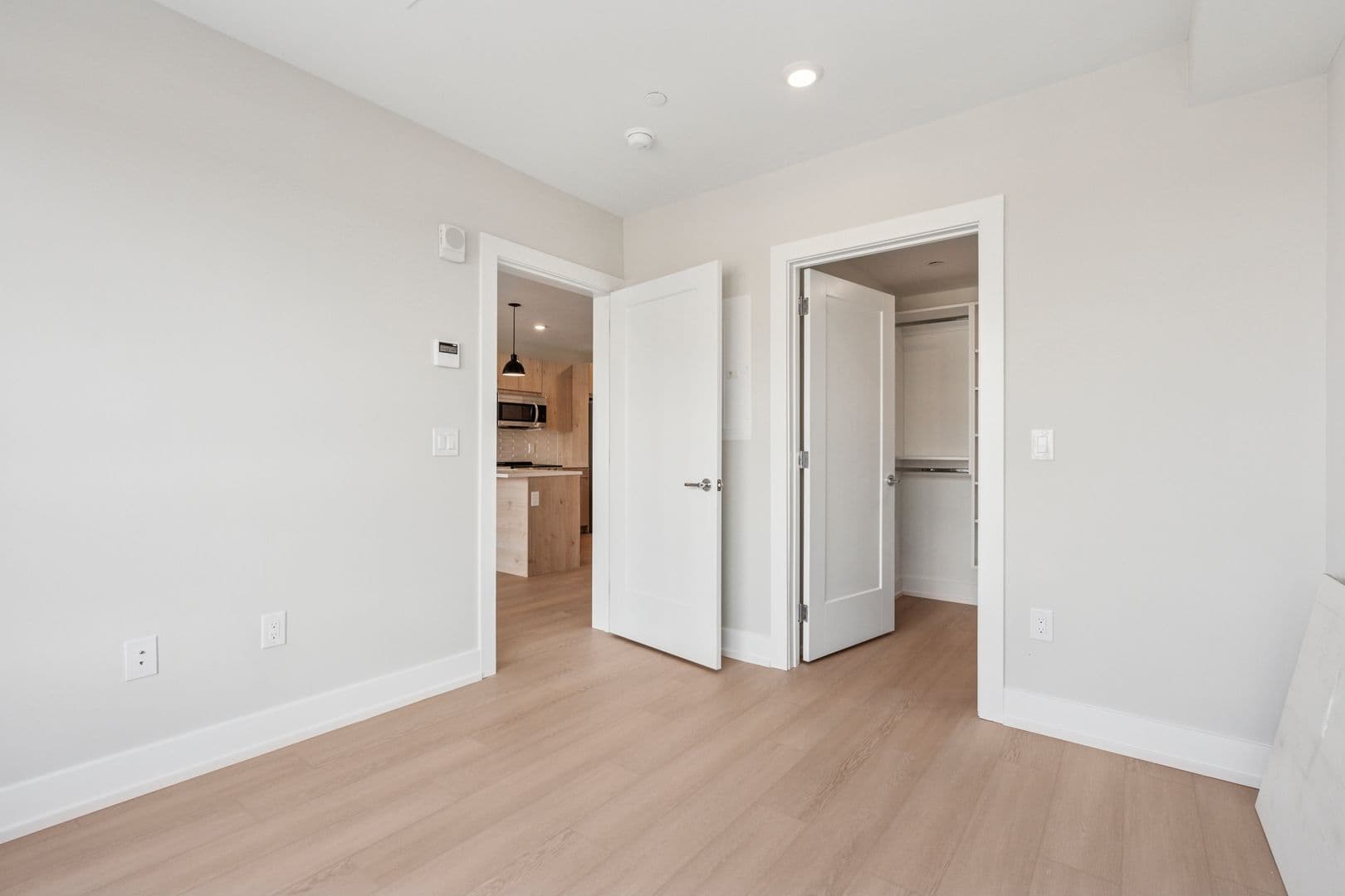 Philadelphia Apartment: 922 N Broad Street