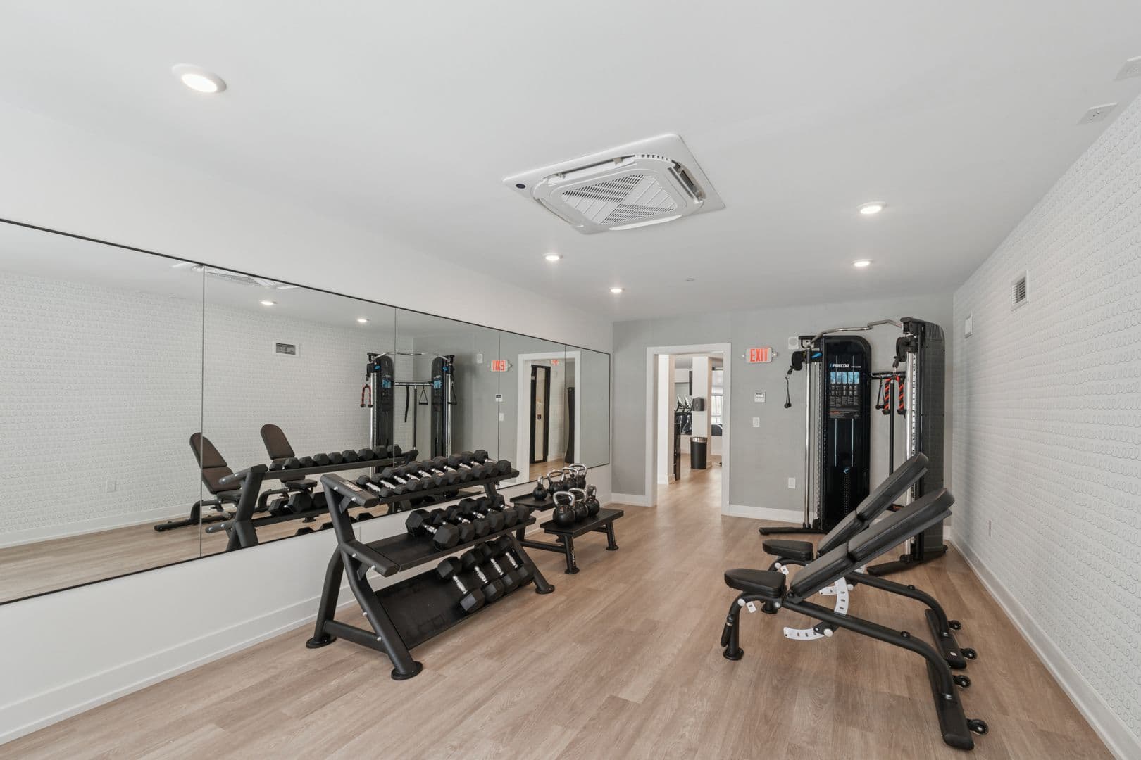Philadelphia Apartment: 922 N Broad Street
