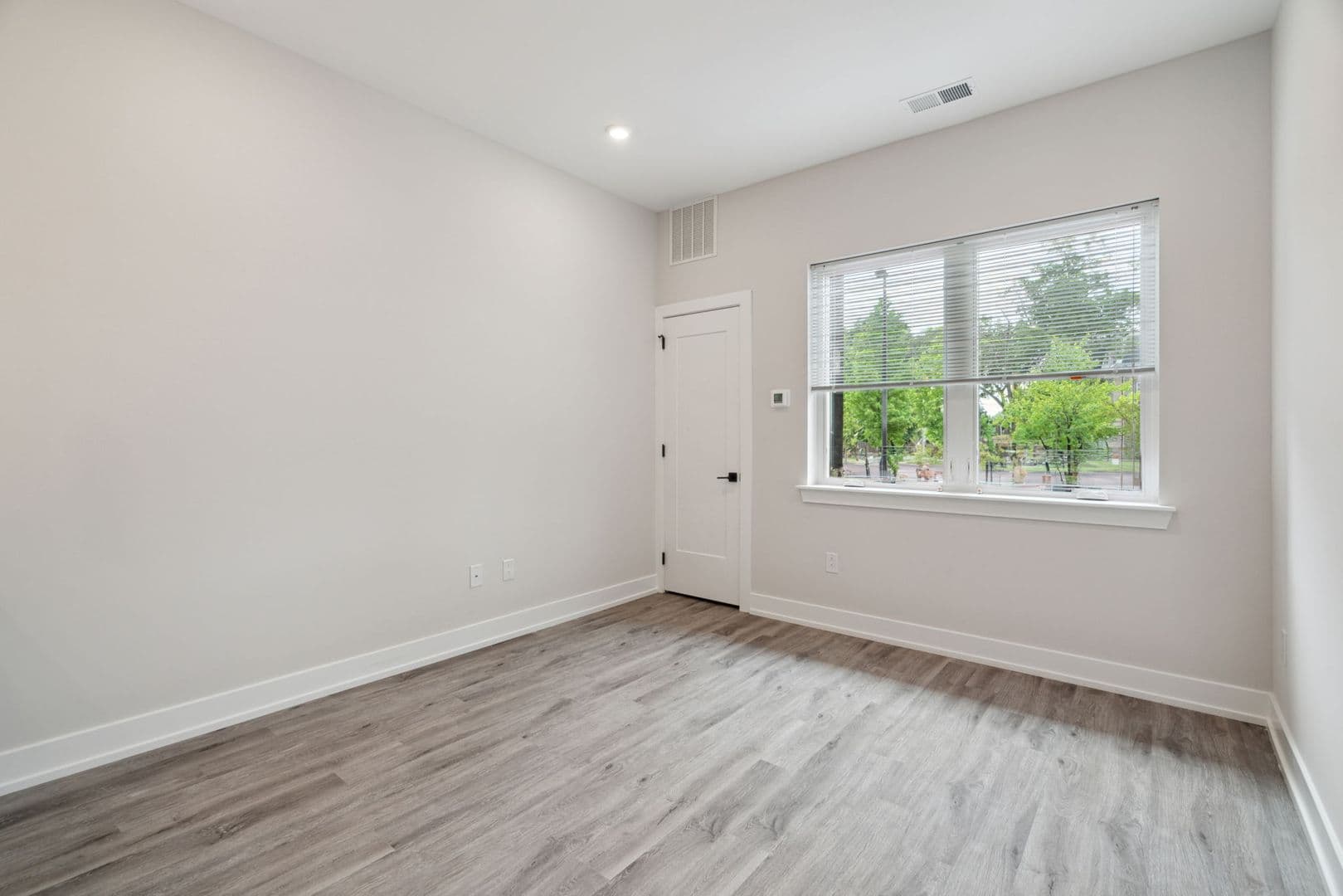 Philadelphia Apartment: 6144 Germantown Avenue