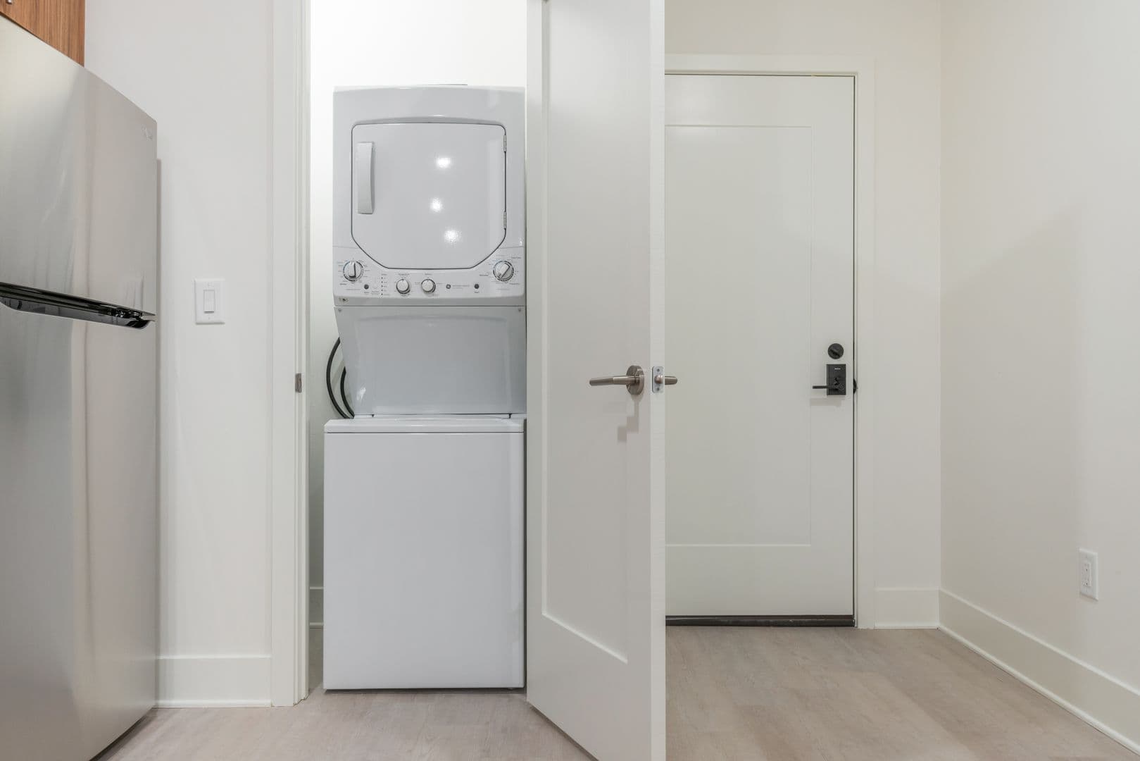 Philadelphia Apartment: 833 Wharton Street