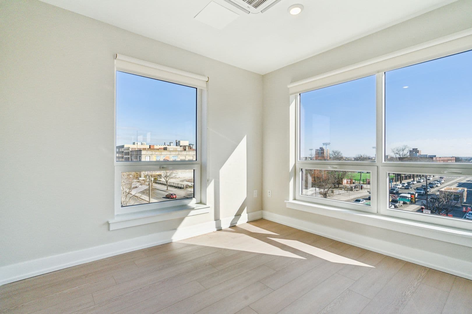 Philadelphia Apartment: 922 N Broad Street
