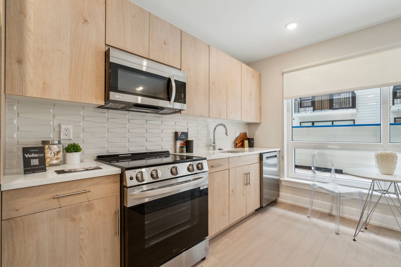 Philadelphia Apartment: 922 N Broad Street