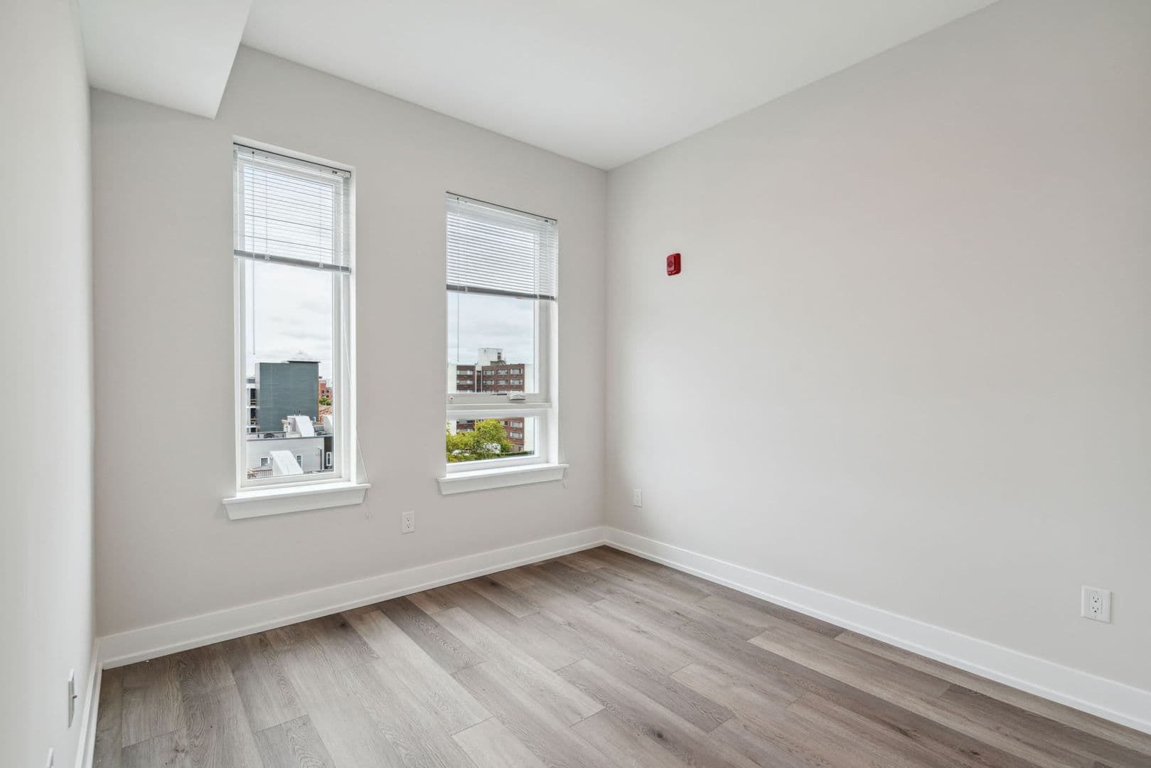 Philadelphia Apartment: 342 W Girard Ave