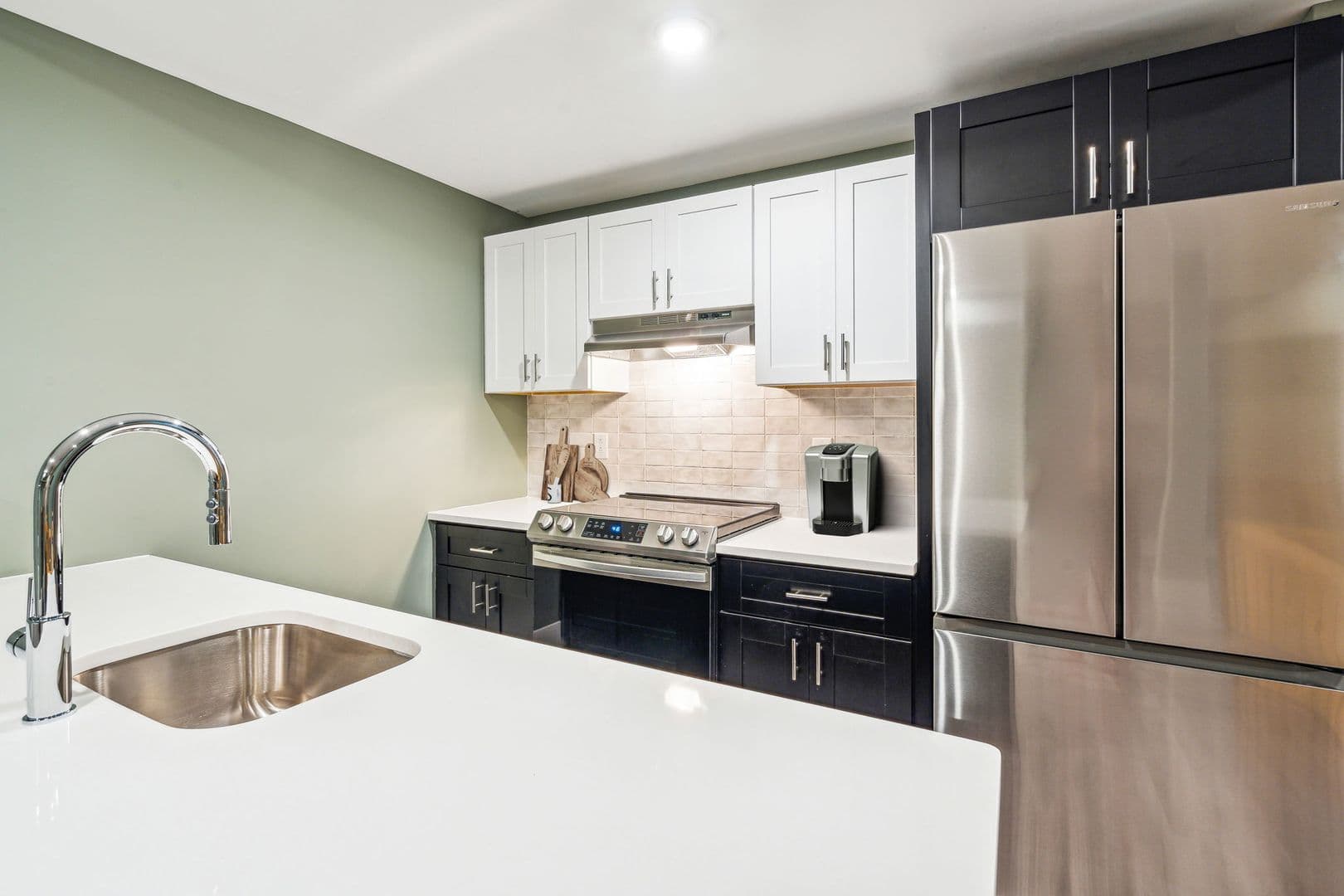 Philadelphia Apartment: 6144 Germantown Avenue