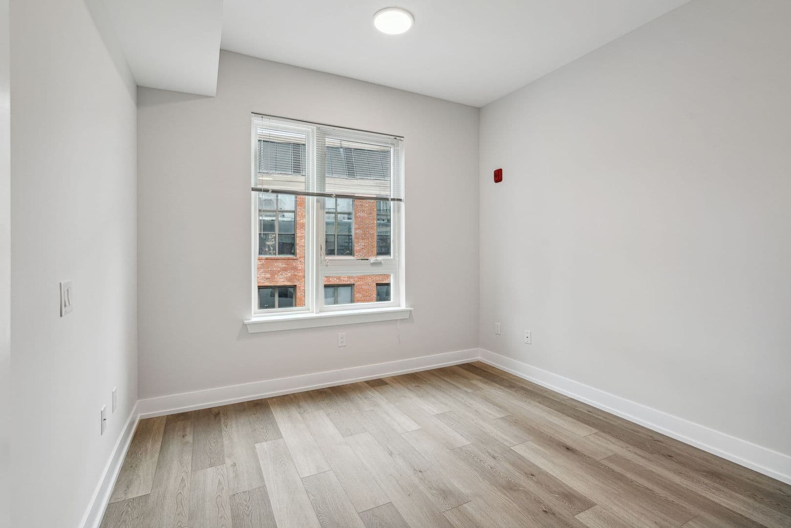 Philadelphia Apartment: 342 W Girard Ave