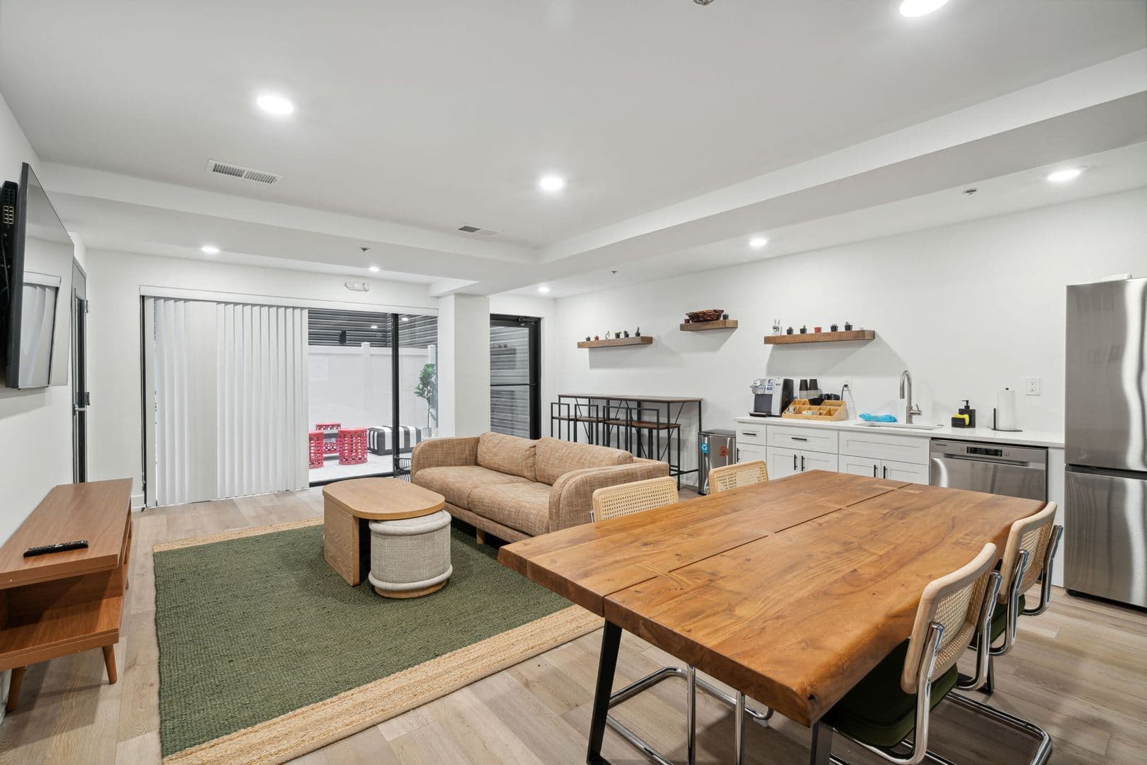 Philadelphia Apartment: 901 Leland Street