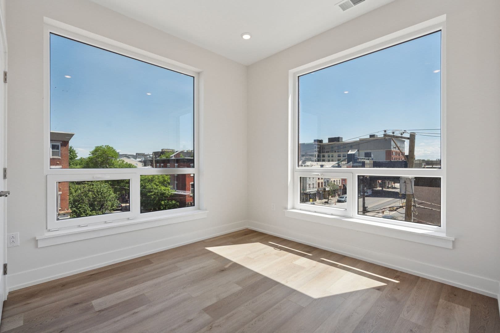 Philadelphia Apartment: 130 W Girard Avenue