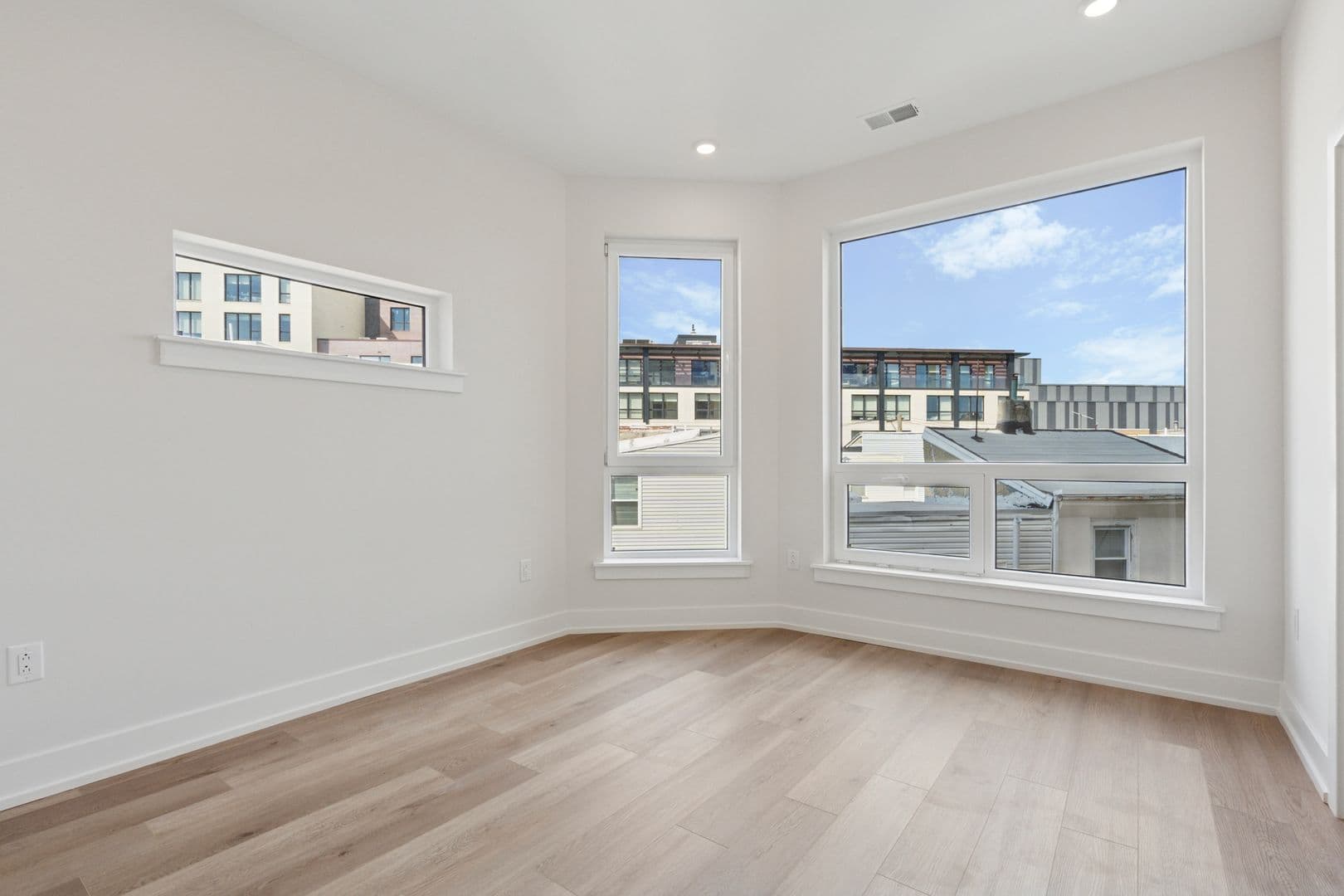 Philadelphia Apartment: 130 W Girard Avenue