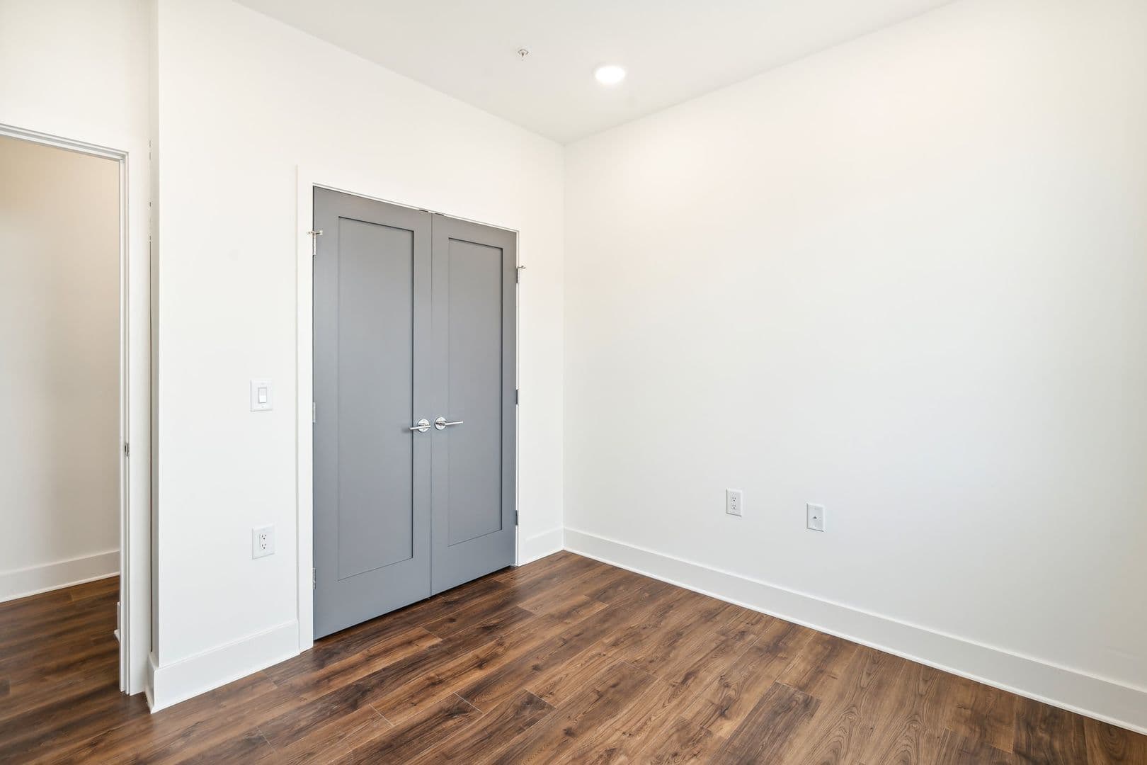 Philadelphia Apartment: 1701 Federal Street