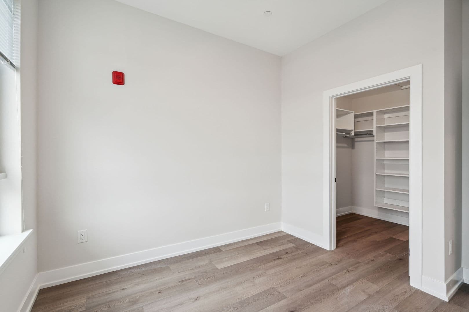 Philadelphia Apartment: 342 W Girard Ave