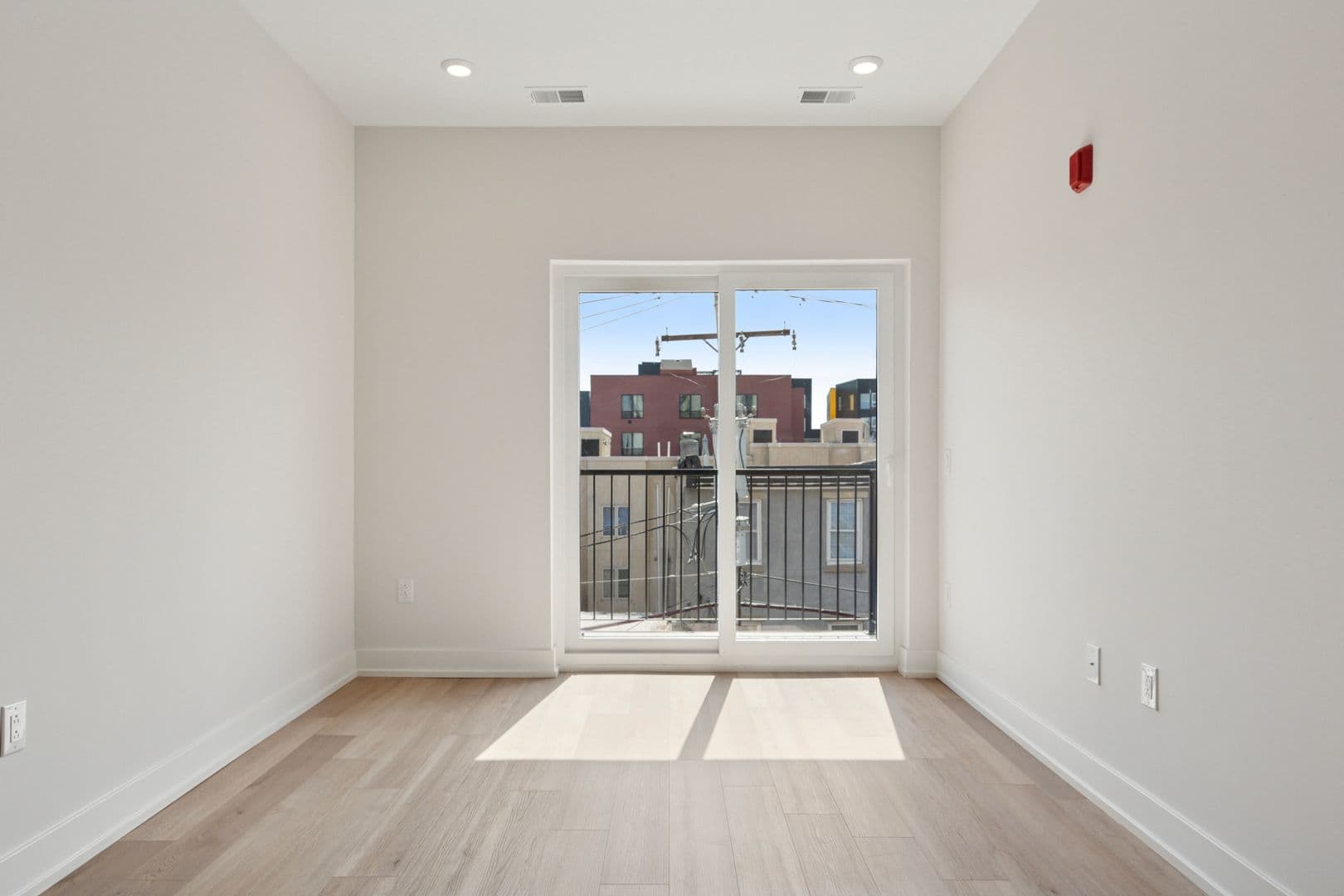 Philadelphia Apartment: 130 W Girard Avenue