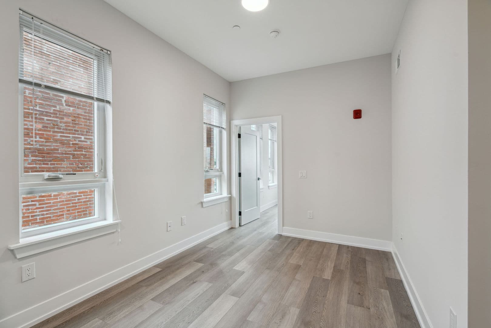 Philadelphia Apartment: 342 W Girard Ave