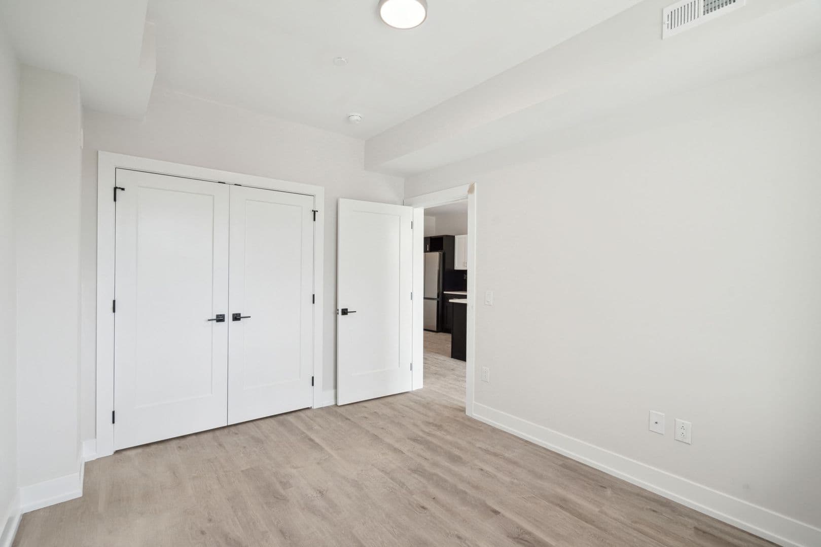 Philadelphia Apartment: 6144 Germantown Avenue