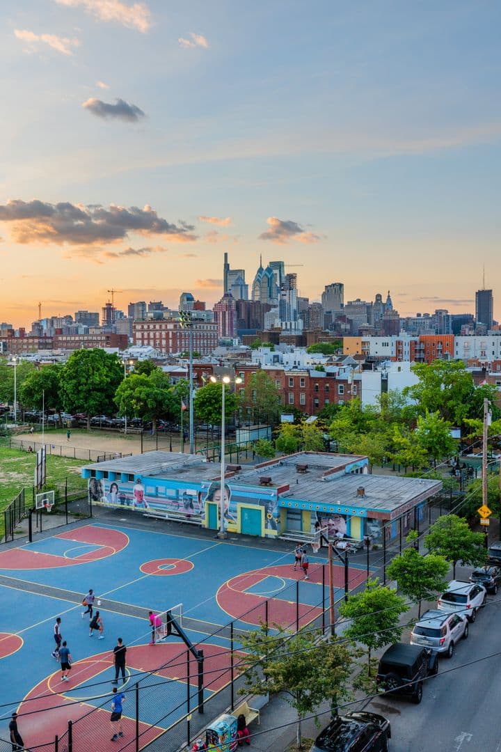 Philadelphia Apartment: 833 Wharton Street