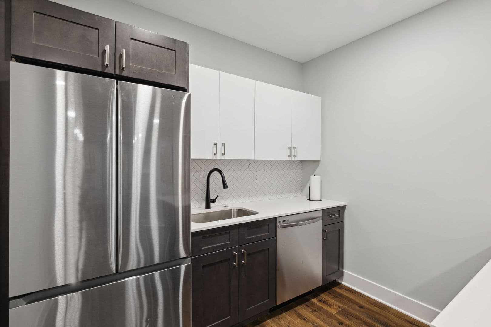 Philadelphia Apartment: 1701 Federal Street