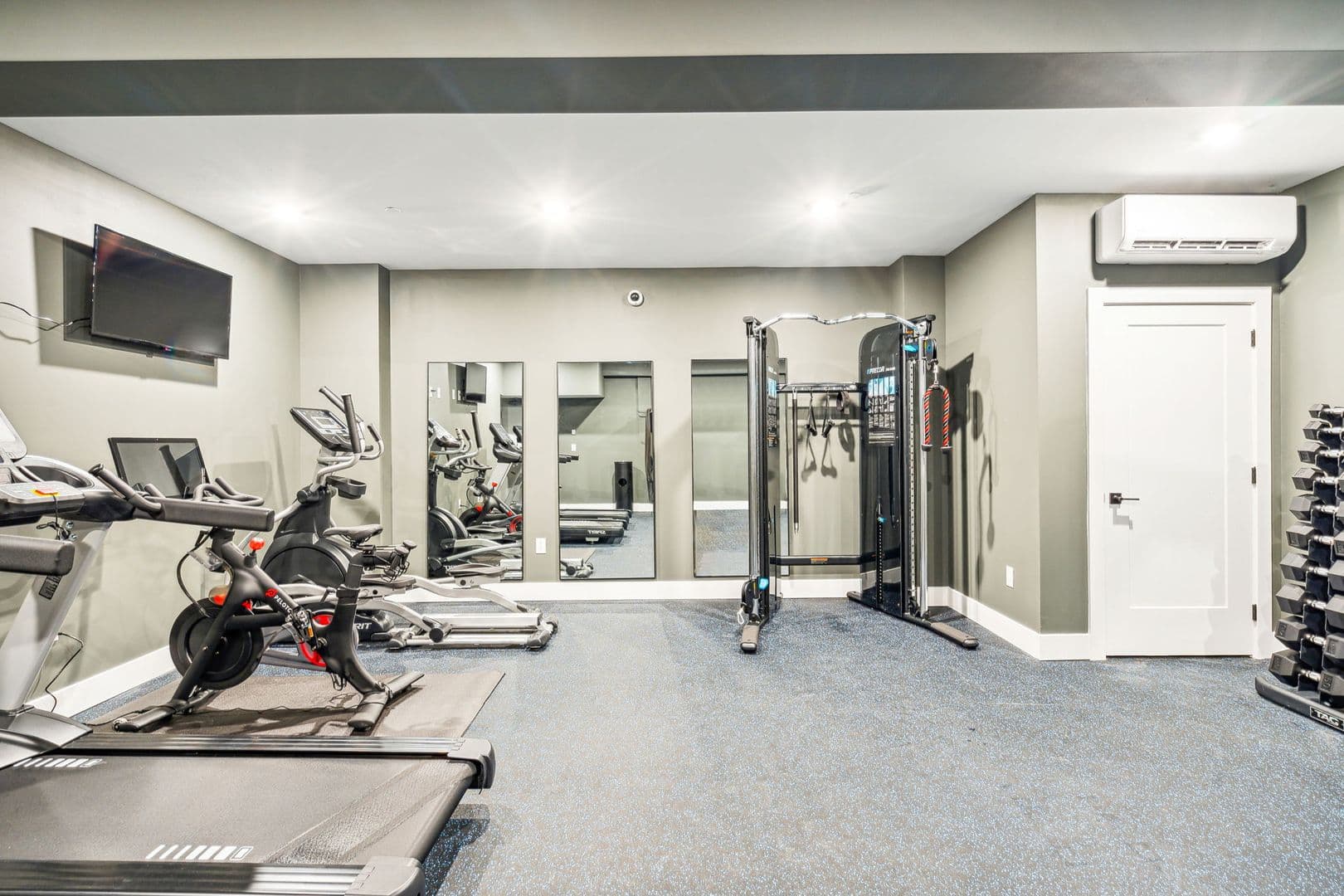 Philadelphia Apartment: 6144 Germantown Avenue