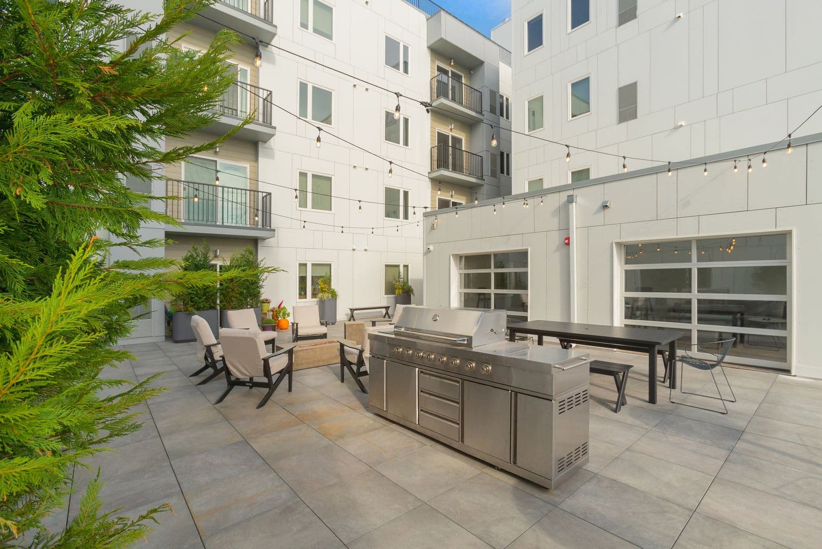 Philadelphia Apartment: 2501 Washington Avenue
