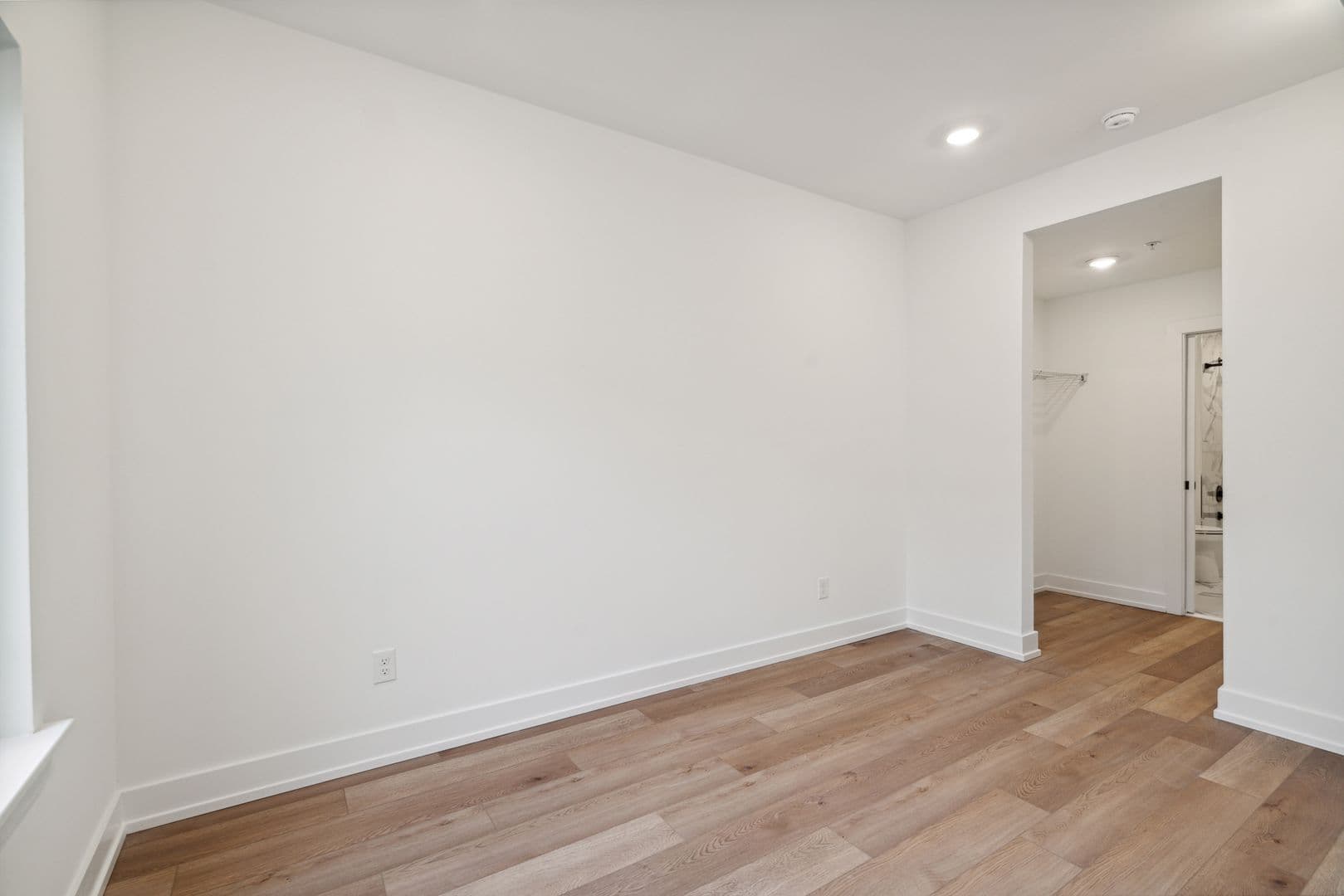 Philadelphia Apartment: 901 Leland Street