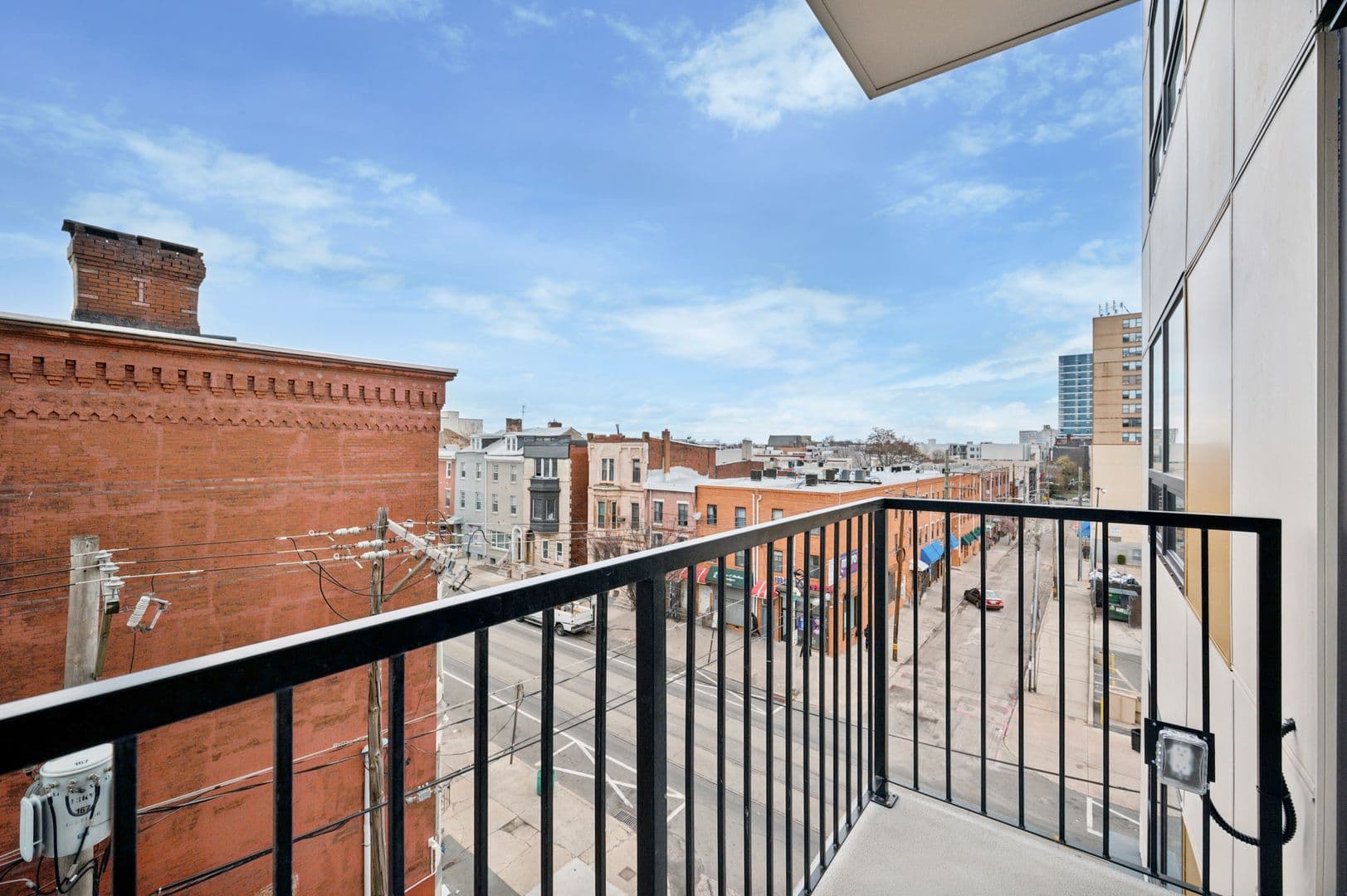 Philadelphia Apartment: 922 N Broad Street