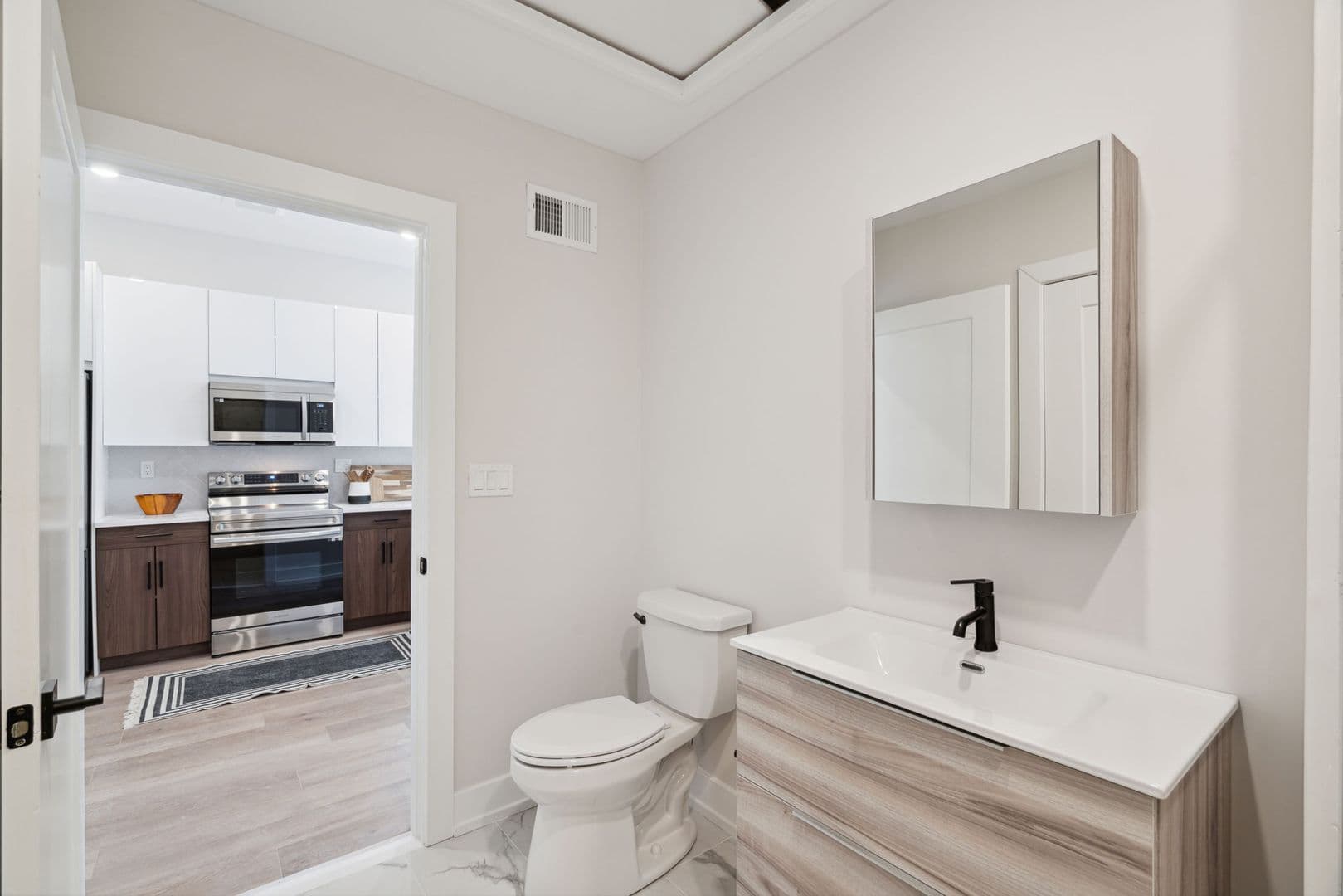 Philadelphia Apartment: 720 W Thompson St