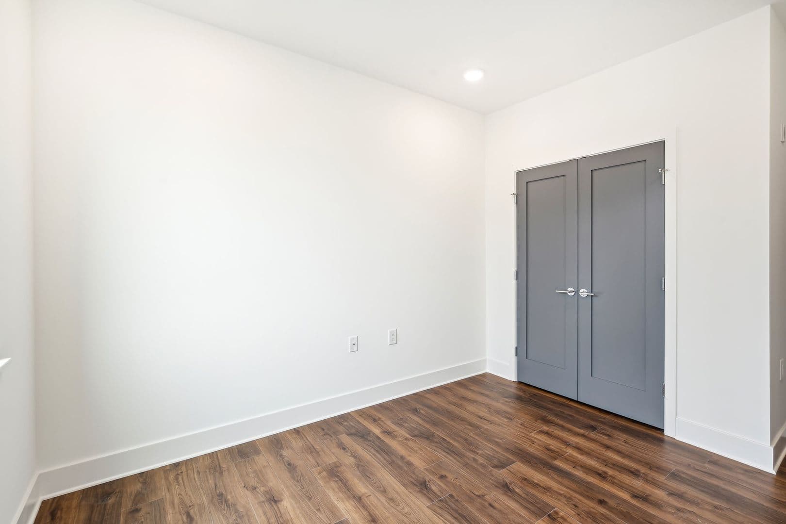 Philadelphia Apartment: 1701 Federal Street