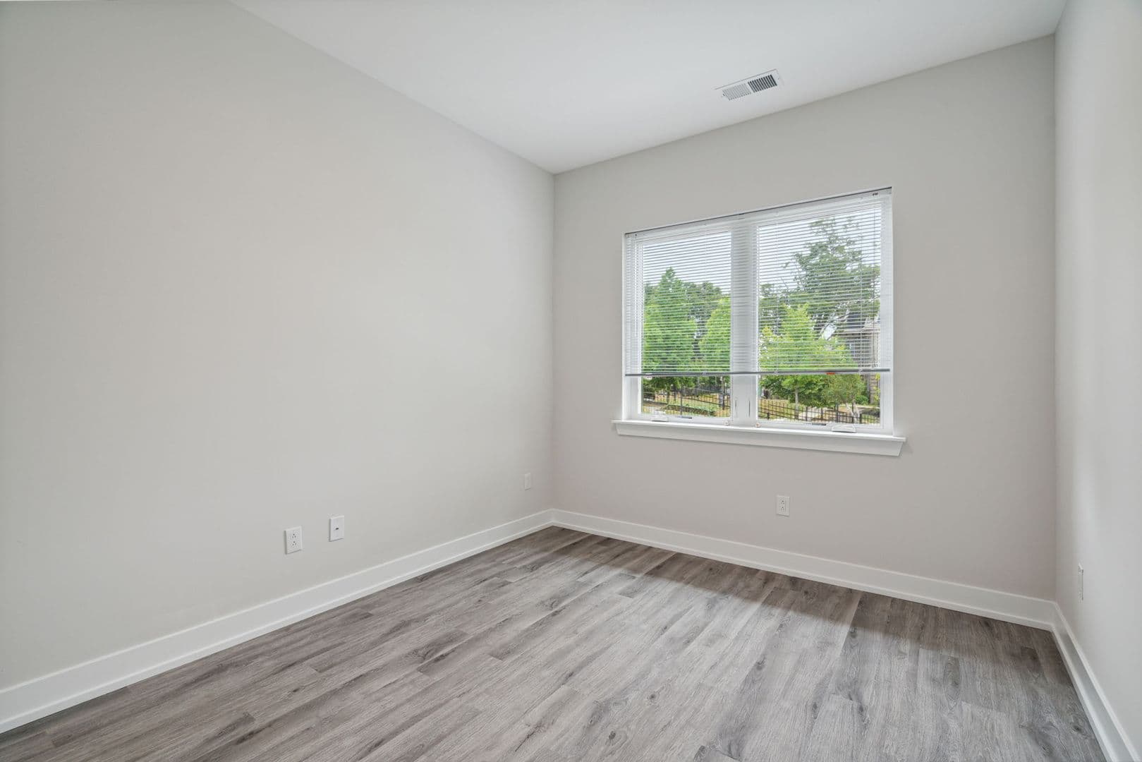 Philadelphia Apartment: 6144 Germantown Avenue