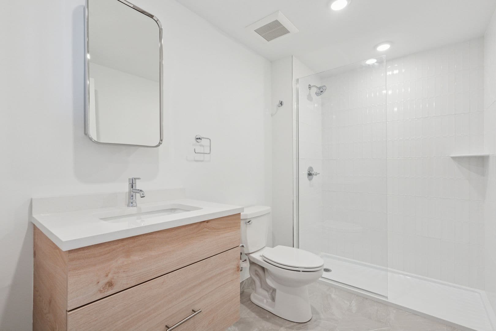 Philadelphia Apartment: 922 N Broad Street
