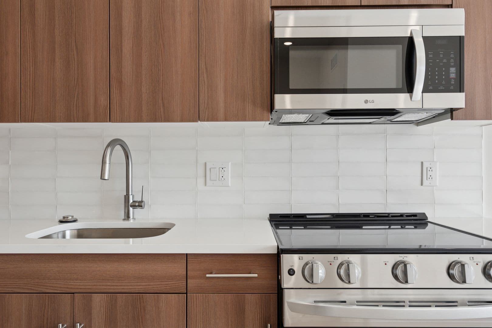 Philadelphia Apartment: 130 W Girard Avenue